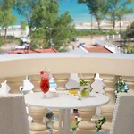 Hotel Enavlion
