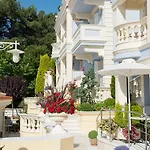 Hotell Enavlion 4*