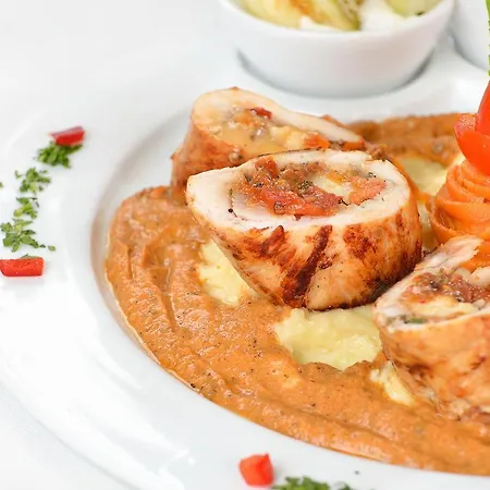 מלון Enavlion 4*