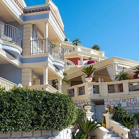 Hotel Enavlion 4*