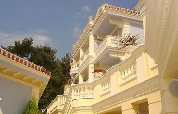Hotel Enavlion